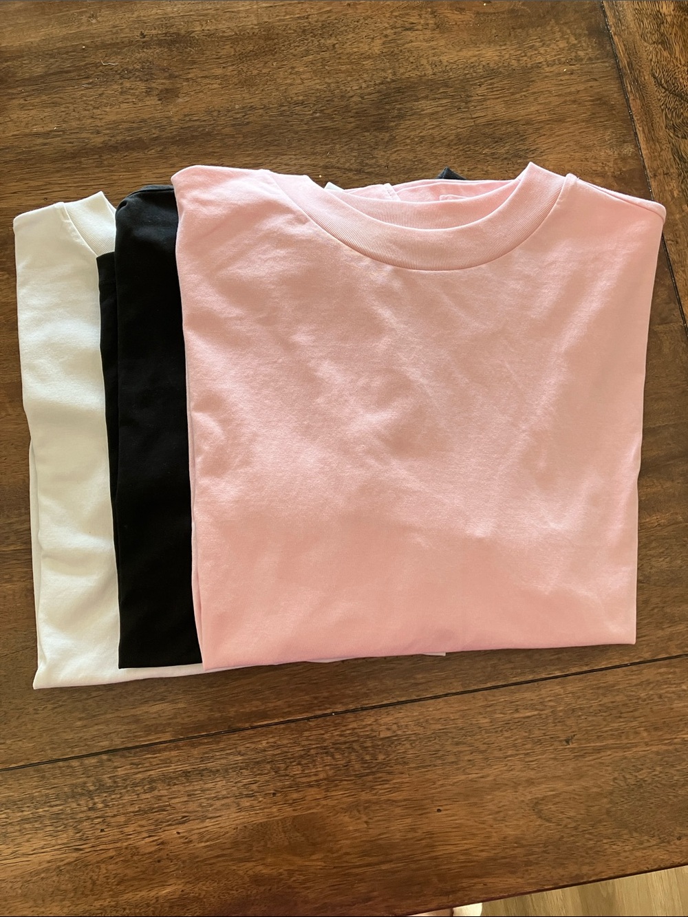 Uniqlo Airism Classic Tee - Pink, Black, White